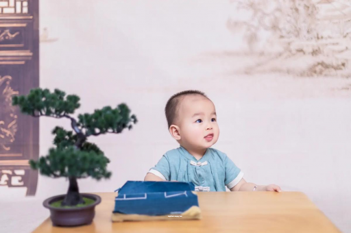 蓬莱宝宝拉屎就哭